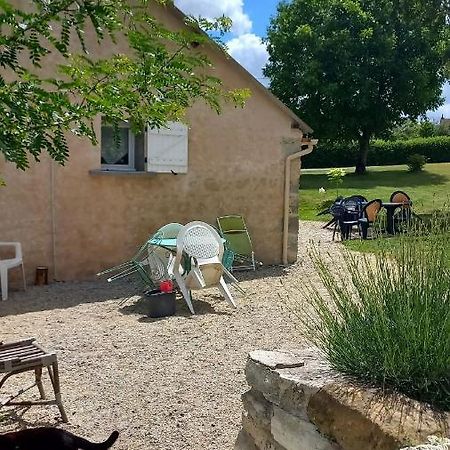 Appartement Le calme à la campagne à Besson Extérieur photo