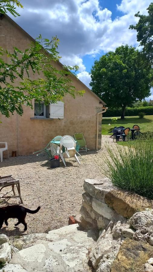 Appartement Le calme à la campagne à Besson Extérieur photo